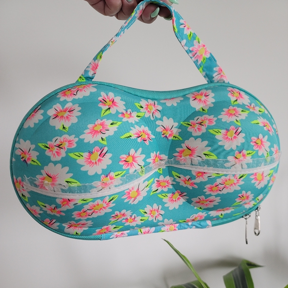 Bra and Garment Travel Organizer